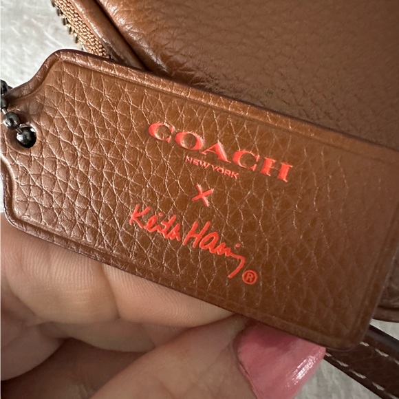 Coach X Keith Haring Limited Edition Coach Purse - Picture 4 of 9